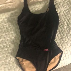 The Slim Set beautiful/slimming one piece swimsuit